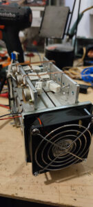 E70BS Linear PSU for HAM Radio Heatsink tunnel