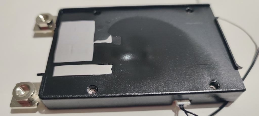 It needs some thermal paste....